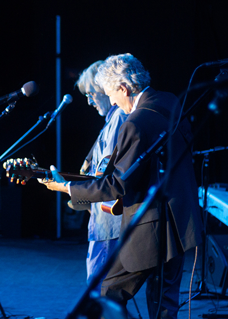 Color photo of Chad Stuart and Jeremy Clyde in concert.